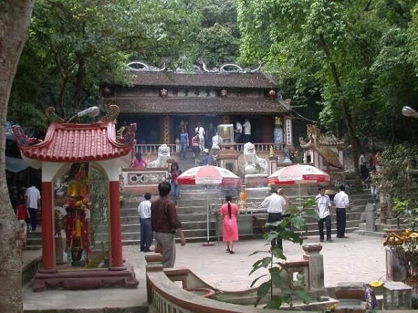 Văn khấn đền Ông Hoàng Mười