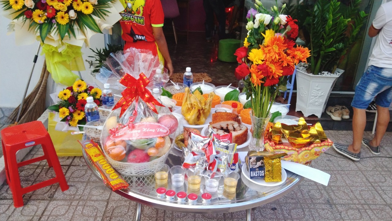 Tại Sao Phải Cúng Khai Trương?